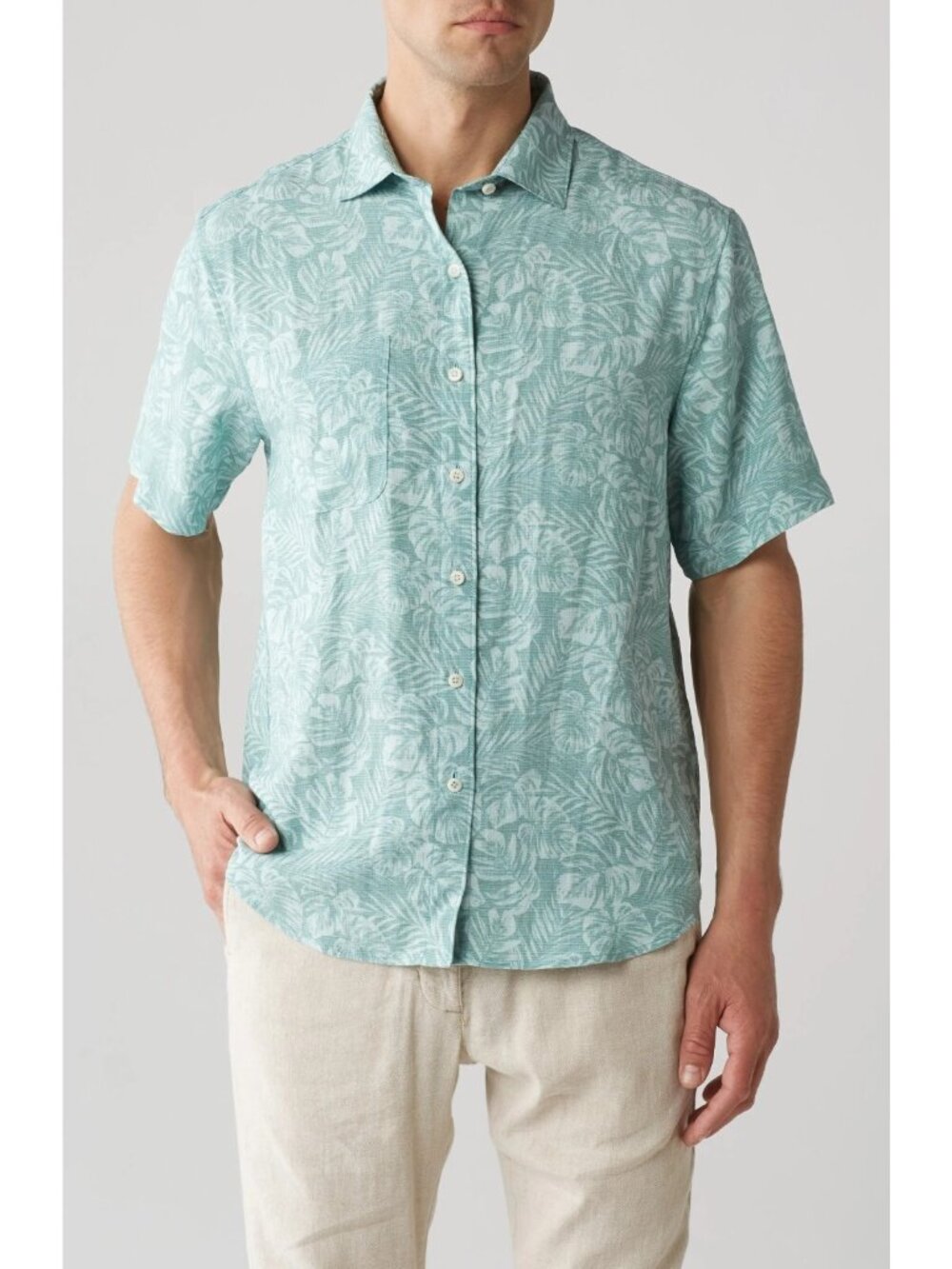 Tommy Bahama Men's Fallen Leaves Woven Short Sleeve Shirt in Oil Blue Size XL